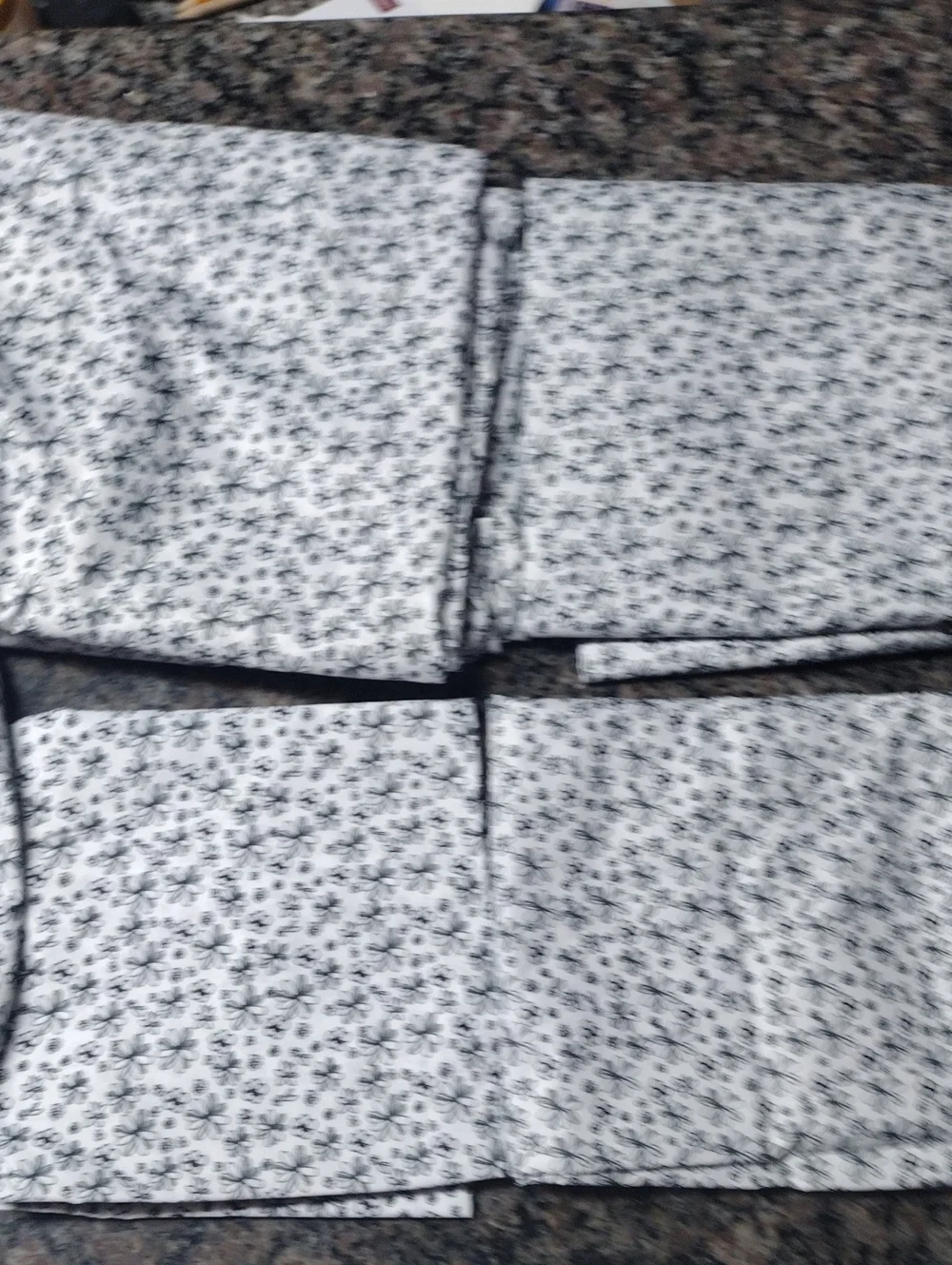 TWIN XL Black & White Floral Easy-Care Sheet 4 piece Set- 2 flat & 2 pillowcase